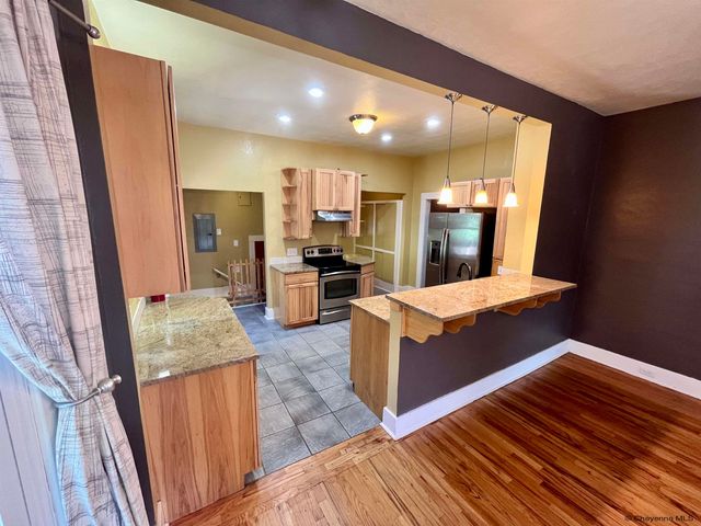 506 S 8TH ST, Laramie, WY 82070