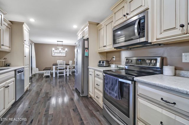 1926 Old Grimsley Rd, Grimsley, TN 38565