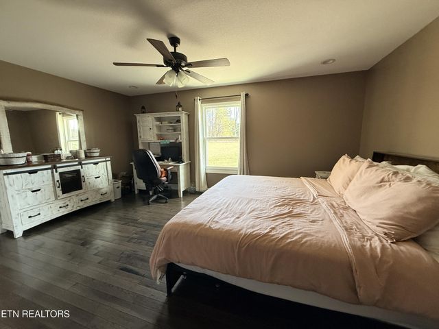 1926 Old Grimsley Rd, Grimsley, TN 38565