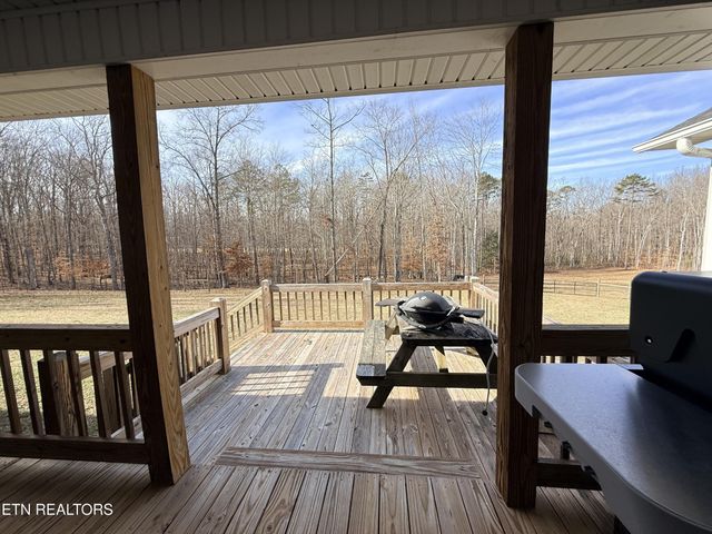 1926 Old Grimsley Rd, Grimsley, TN 38565