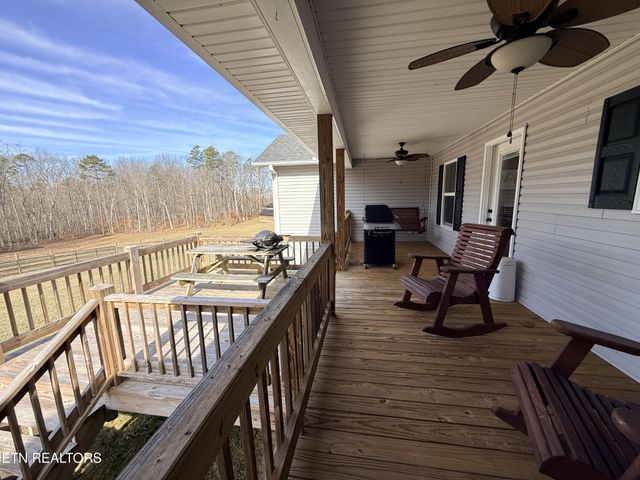 1926 Old Grimsley Rd, Grimsley, TN 38565