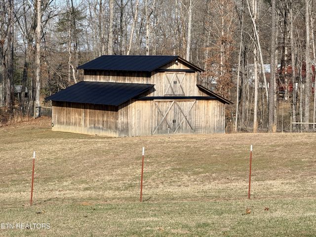 1926 Old Grimsley Rd, Grimsley, TN 38565