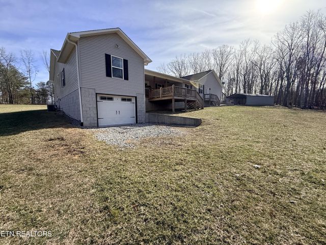 1926 Old Grimsley Rd, Grimsley, TN 38565