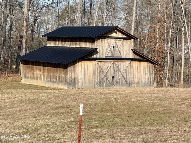 1926 Old Grimsley Rd, Grimsley, TN 38565