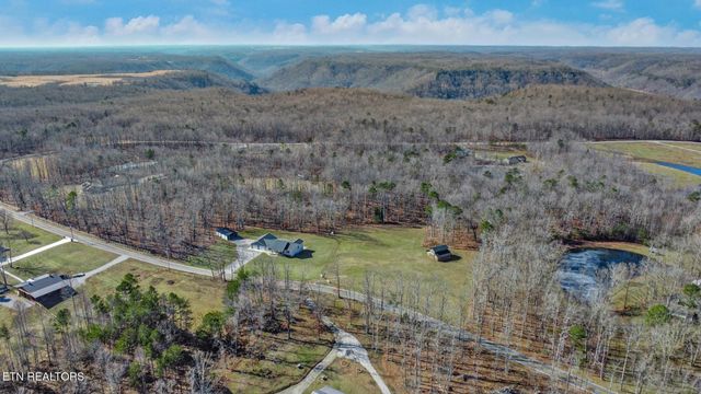 1926 Old Grimsley Rd, Grimsley, TN 38565