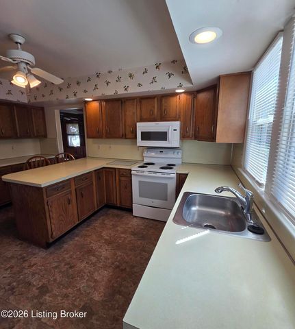 3814 Taylorsville Rd, Louisville, KY 40220