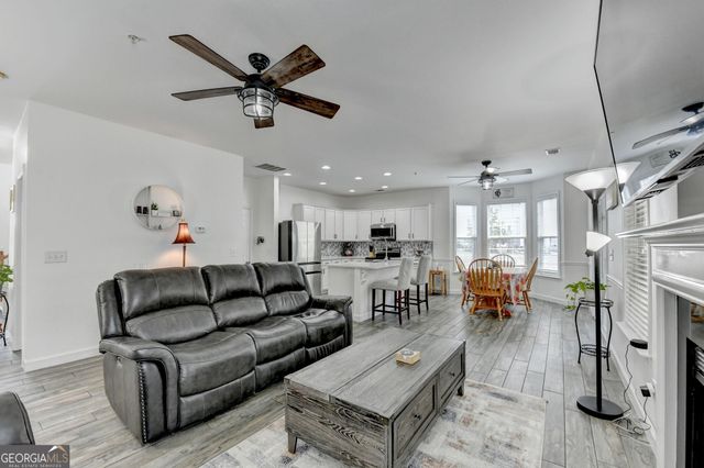 3329 Castleberry Village Circle, Cumming, GA 30040