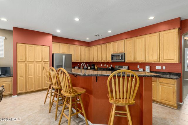 7972 W DONALD Drive, Peoria, AZ 85383