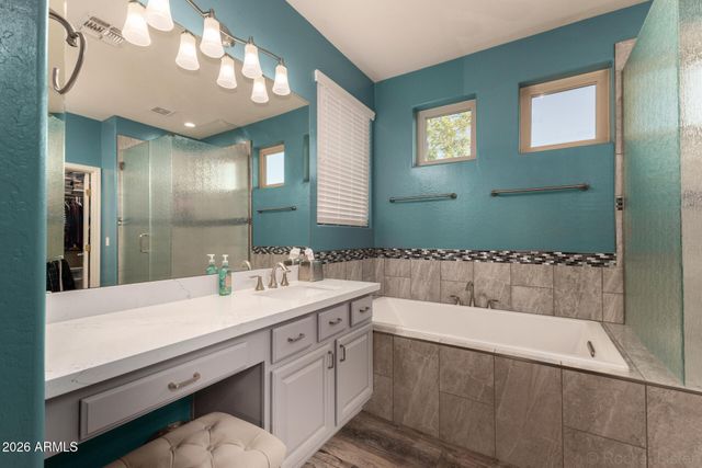 7972 W DONALD Drive, Peoria, AZ 85383