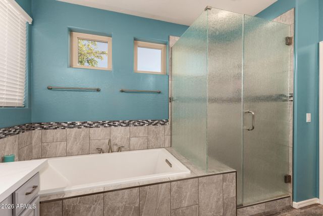 7972 W DONALD Drive, Peoria, AZ 85383