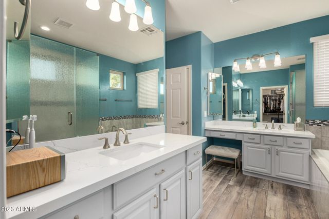 7972 W DONALD Drive, Peoria, AZ 85383