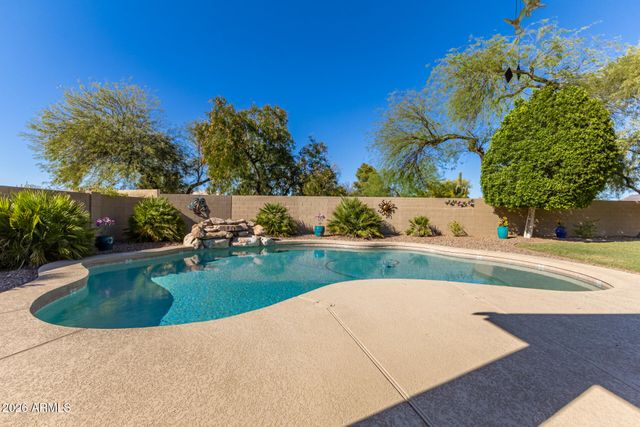 7972 W DONALD Drive, Peoria, AZ 85383