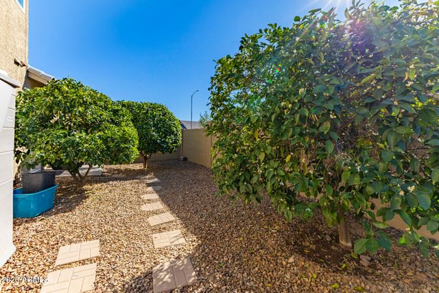 7972 W DONALD Drive, Peoria, AZ 85383