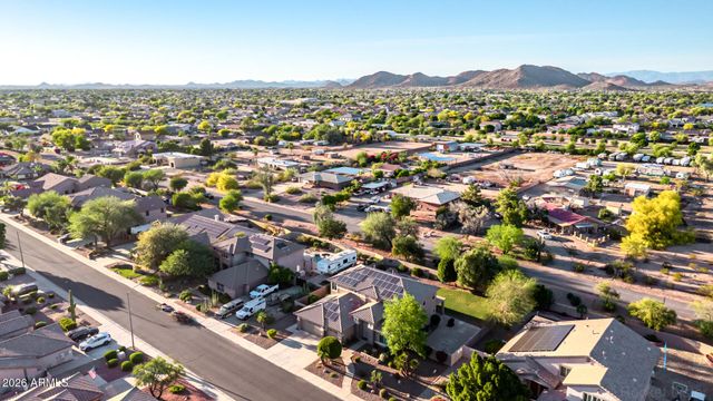 7972 W DONALD Drive, Peoria, AZ 85383