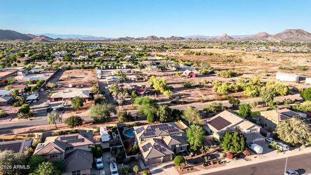 7972 W DONALD Drive, Peoria, AZ 85383