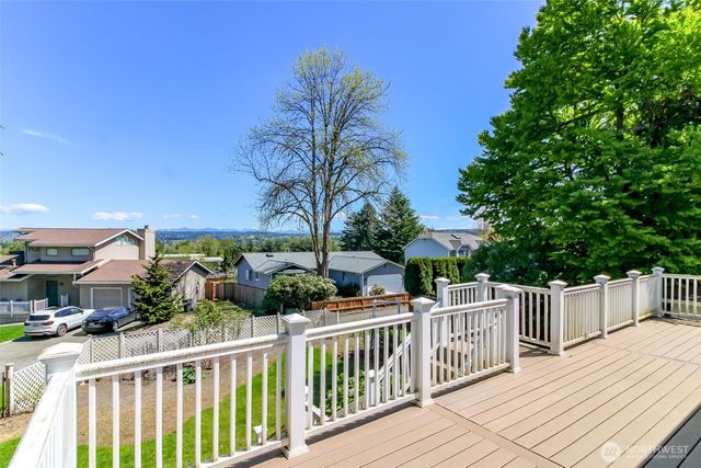16235 NE 51st Street, Redmond, WA 98052