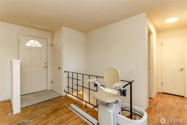 16235 NE 51st Street, Redmond, WA 98052