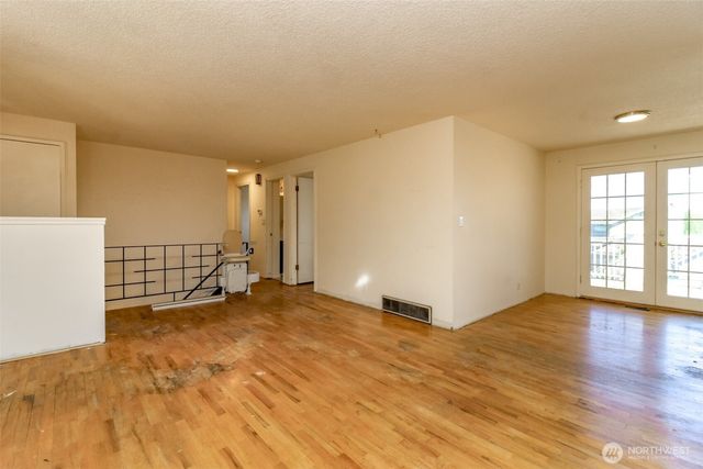 16235 NE 51st Street, Redmond, WA 98052