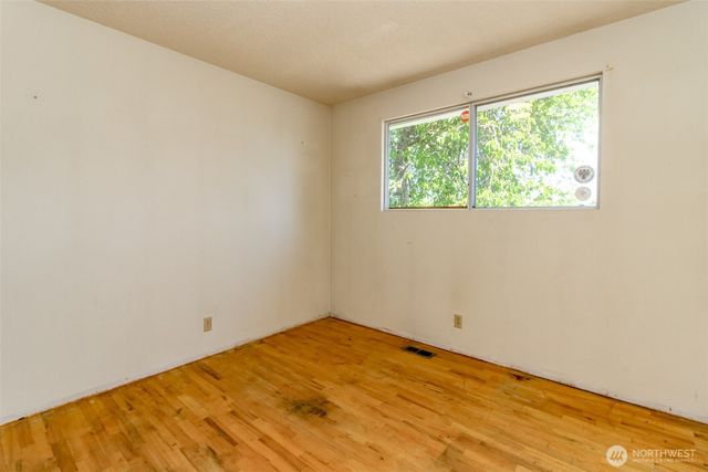 16235 NE 51st Street, Redmond, WA 98052
