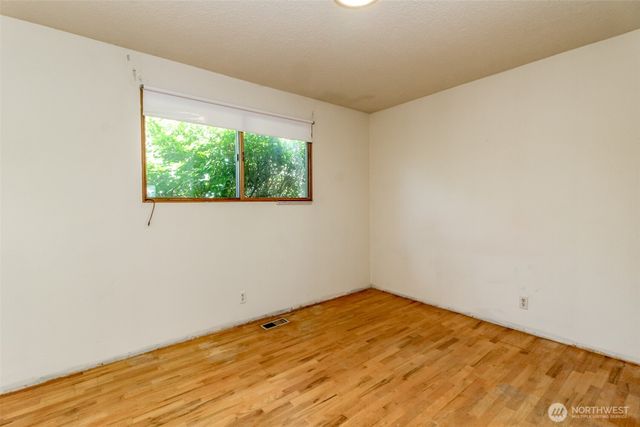 16235 NE 51st Street, Redmond, WA 98052