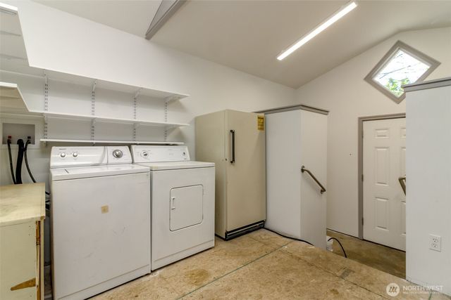 16235 NE 51st Street, Redmond, WA 98052