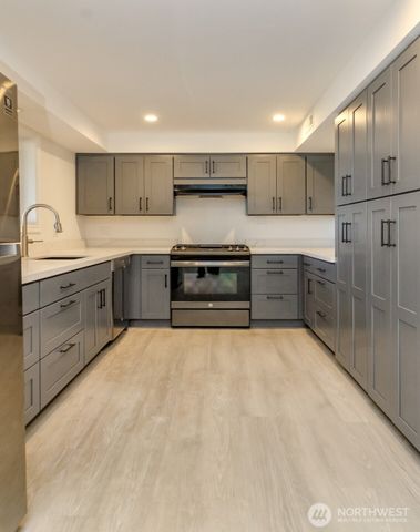 16235 NE 51st Street, Redmond, WA 98052