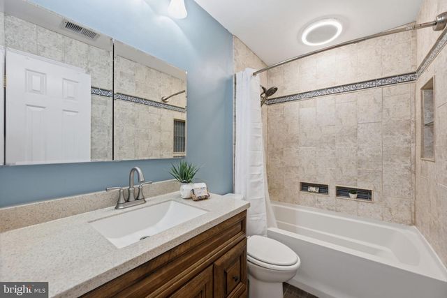 17811 MARBLE HILL PL, Germantown, MD 20874