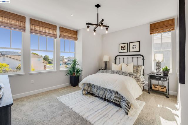 32651 Singh Circle, Union City, CA 94587