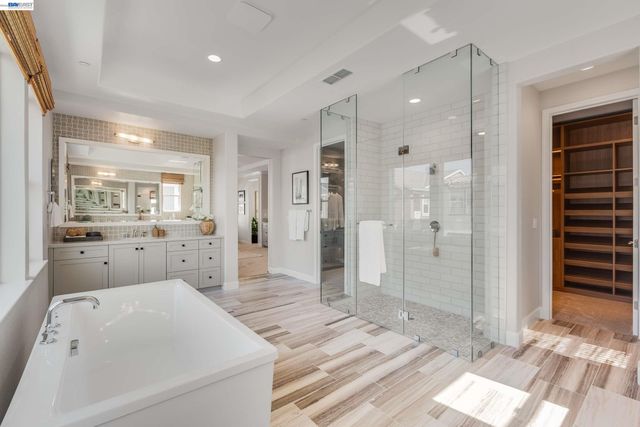 32651 Singh Circle, Union City, CA 94587
