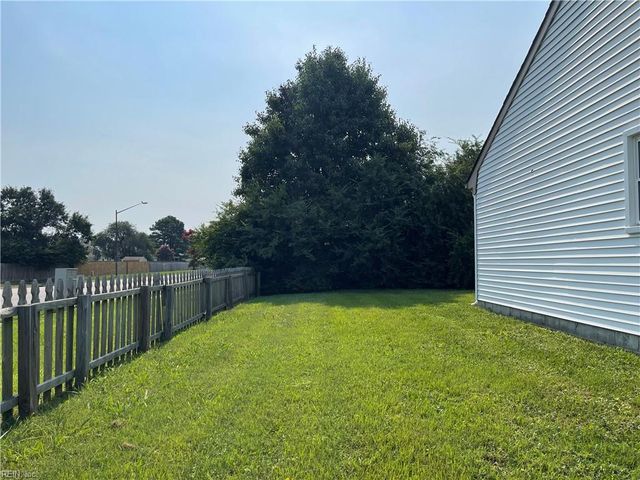901 Pendergrass CT, Virginia Beach, VA 23454