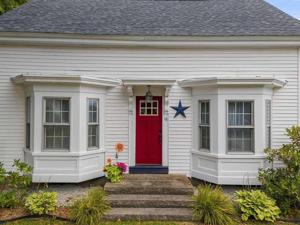 18 Maple Street, North Berwick, ME 03906 — photo 2