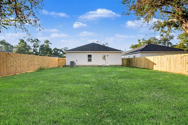 2006 Bellview Street, La Marque, TX 77568