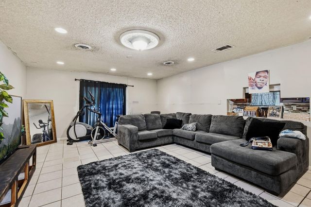 14054 Ambrose Street, Houston, TX 77045
