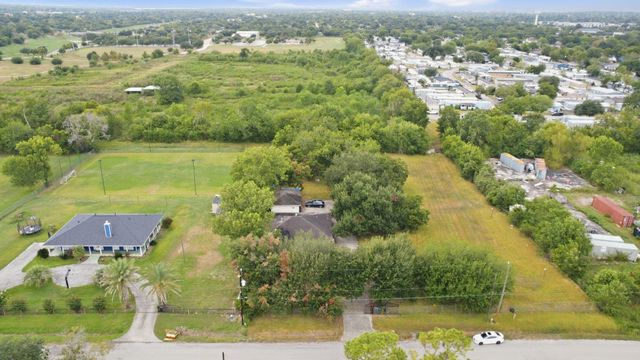 14054 Ambrose Street, Houston, TX 77045