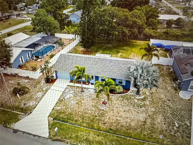 1757 SW Burlington St, Port St. Lucie, FL 34984