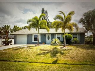 1757 SW Burlington St, Port St. Lucie, FL 34984