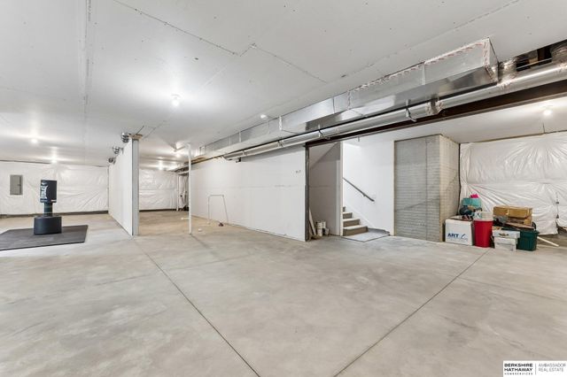 12112 Carpenter Street, Papillion, NE 68046