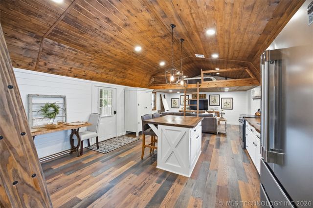 168 Kiamichi, Eufaula, OK 74432
