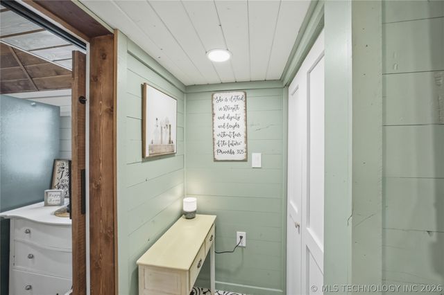 168 Kiamichi, Eufaula, OK 74432