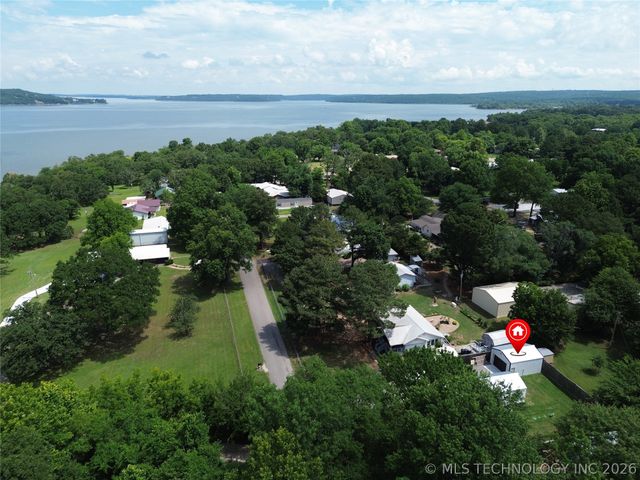 168 Kiamichi, Eufaula, OK 74432