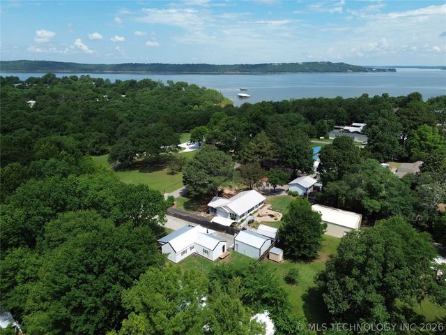 168 Kiamichi, Eufaula, OK 74432