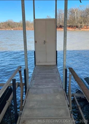 168 Kiamichi, Eufaula, OK 74432