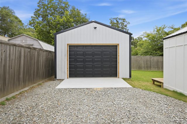 168 Kiamichi, Eufaula, OK 74432
