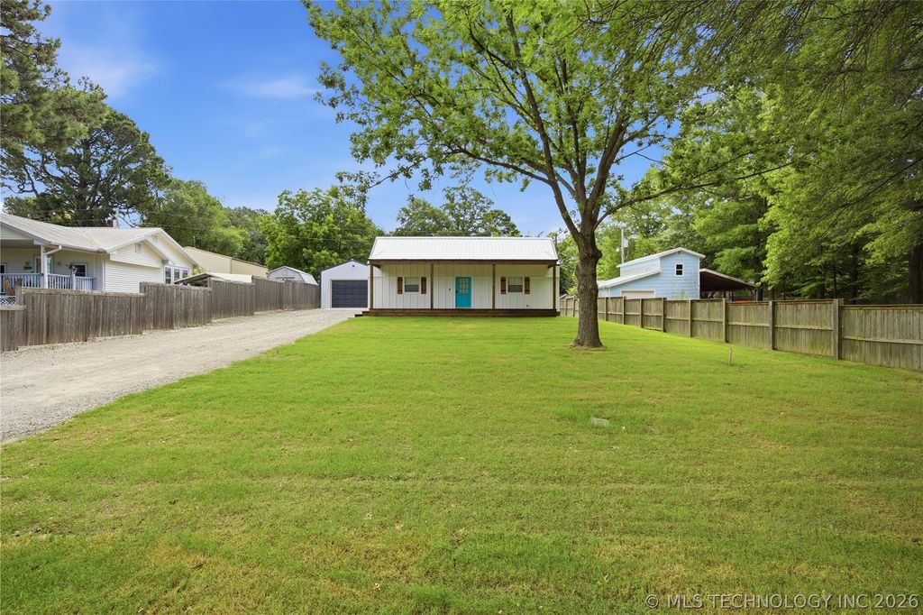 168 Kiamichi, Eufaula, OK 74432