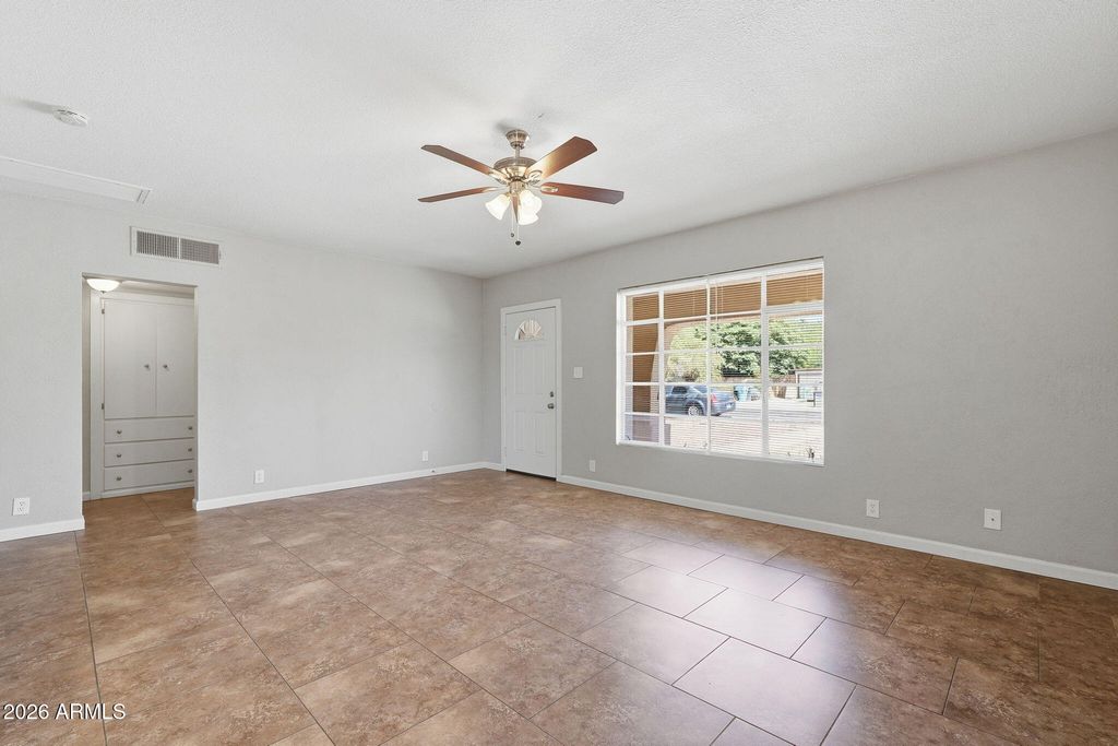 2301 W SAN MIGUEL Avenue, Phoenix, AZ 85015 — photo 3
