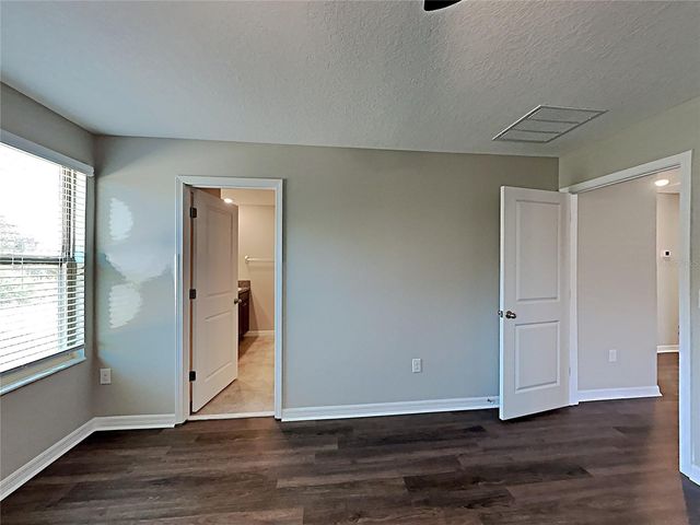 5125 WHITE CHICORY DRIVE, Ruskin, FL 33570