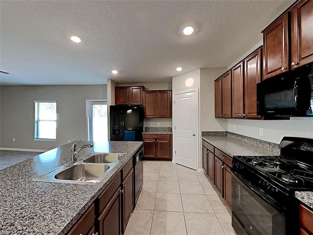 5125 WHITE CHICORY DRIVE, Ruskin, FL 33570