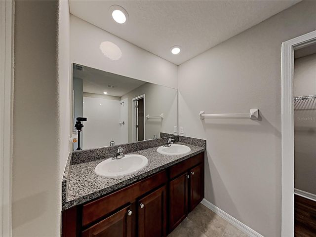 5125 WHITE CHICORY DRIVE, Ruskin, FL 33570