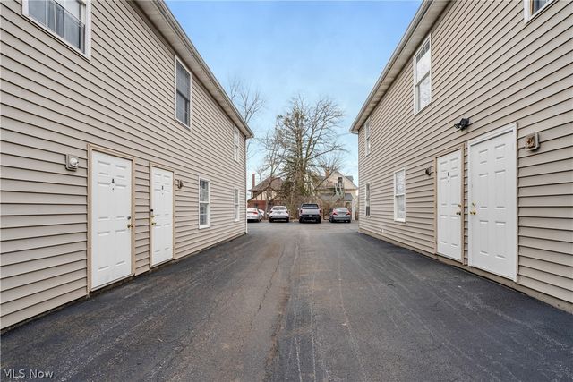 836 Michigan Avenue, Youngstown, OH 44504