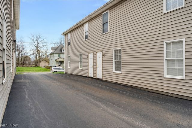 836 Michigan Avenue, Youngstown, OH 44504